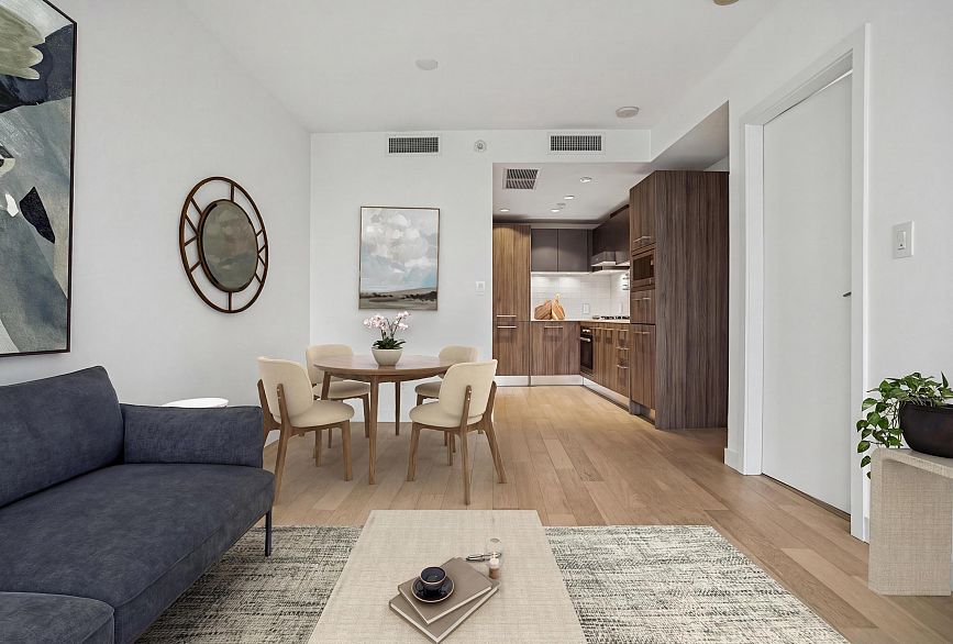 503 4638 Gladstone Street