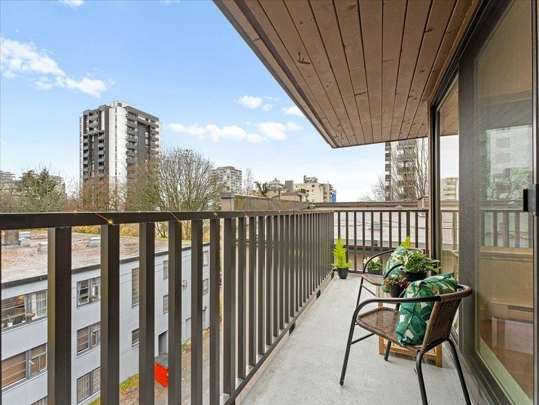 403 1274 Barclay Street