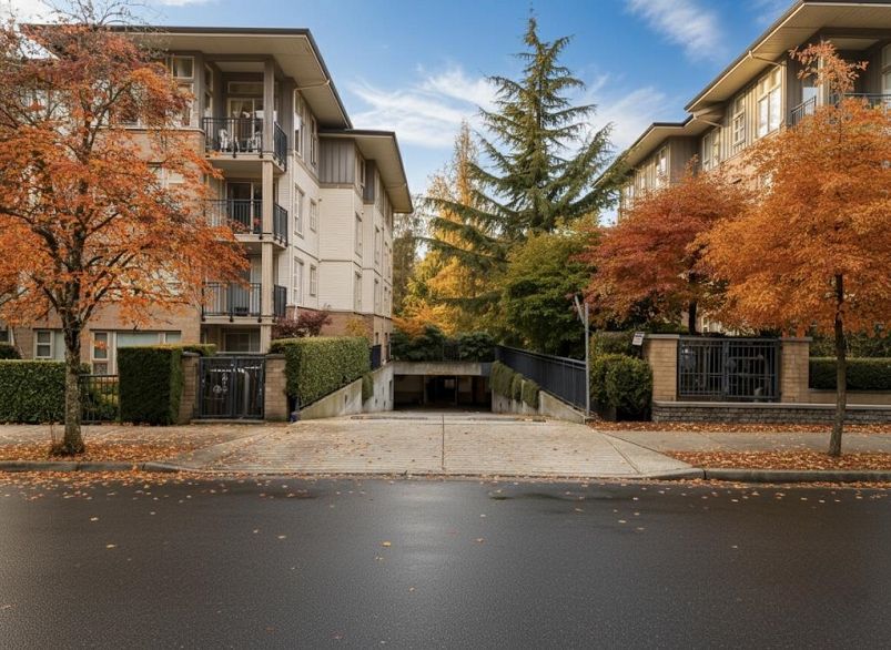 302 2388 Western Parkway