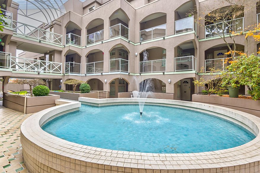 204 1082 W 8th Avenue