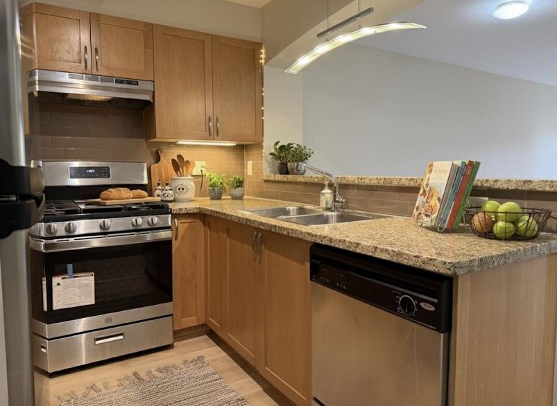 302 2388 Western Parkway