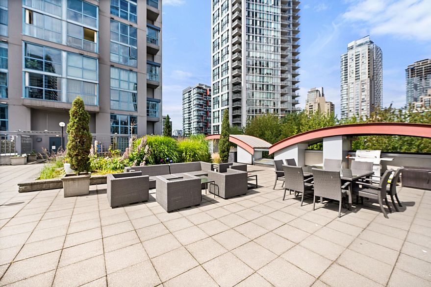 2004 1238 Seymour Street