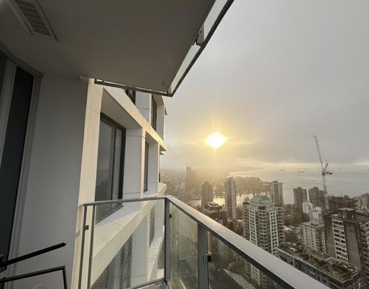 3801 1289 Hornby Street