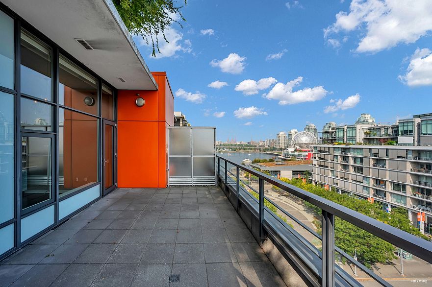 802 123 W 1st Avenue