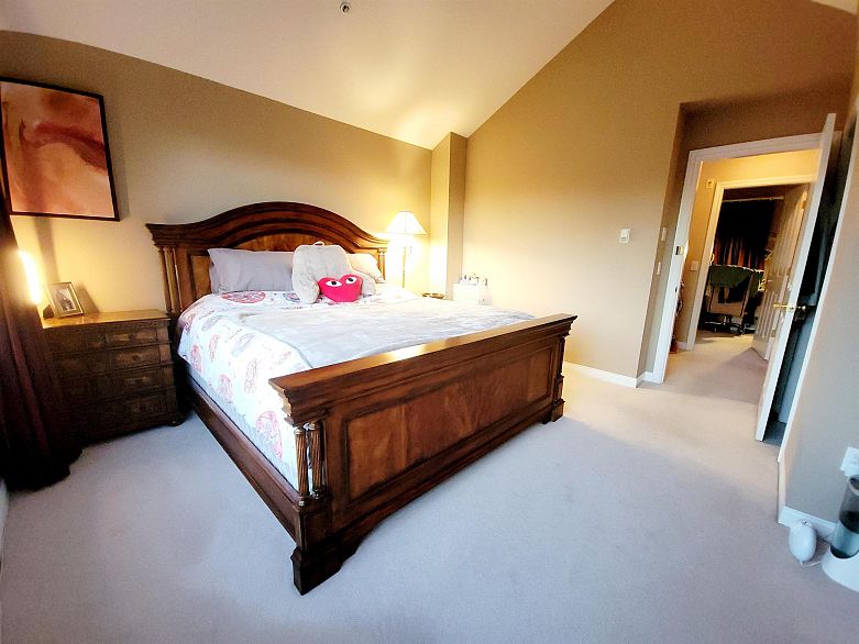 5389 LARCH STREET, Vancouver BC V6M 4C8