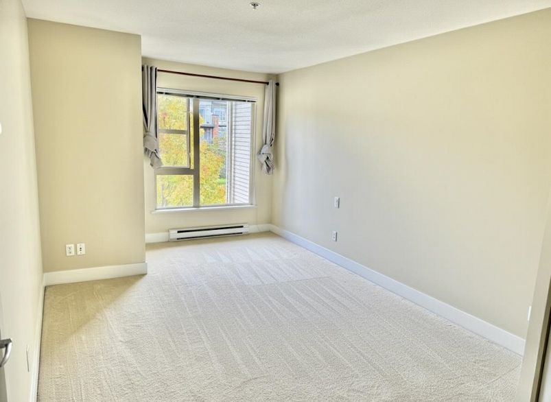 302 2388 Western Parkway