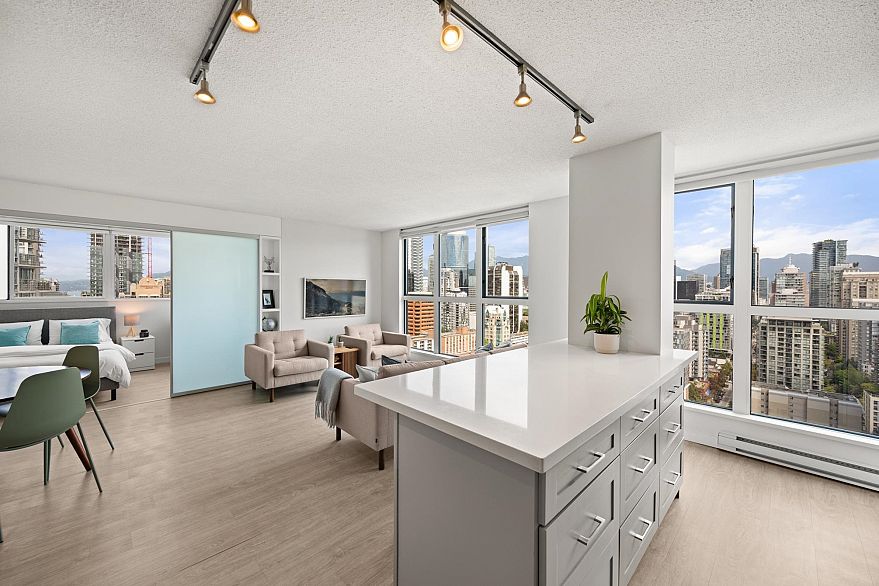 2004 1238 Seymour Street