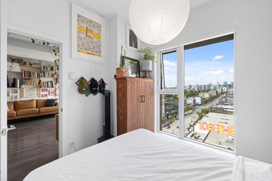 PH1 933 E Hastings Street