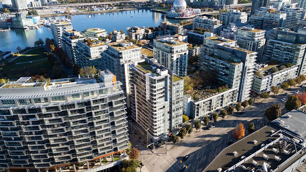 1201 1788 Columbia Street