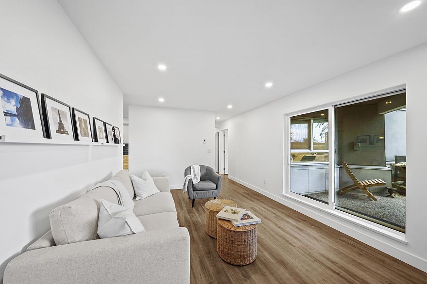 112 1345 W 4th Avenue