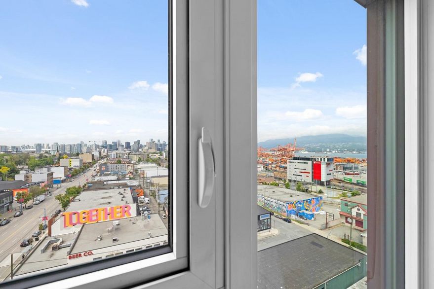 PH1 933 E Hastings Street