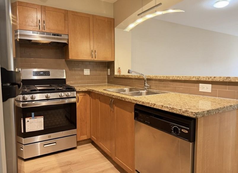 302 2388 Western Parkway