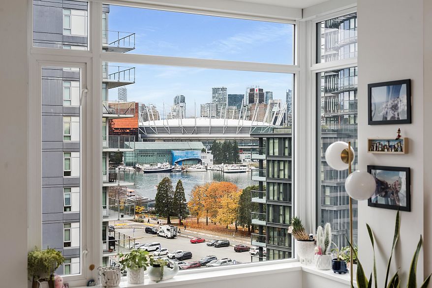 1103 110 Switchmen Street