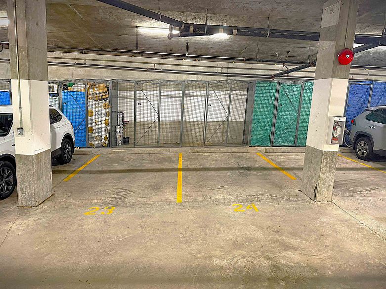 302 2388 Western Parkway