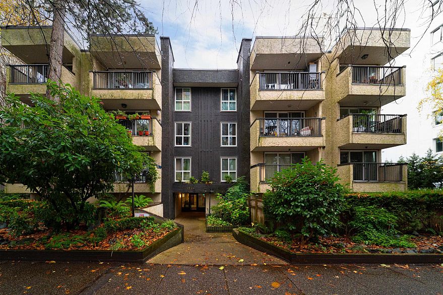 301 1234 Pendrell Street