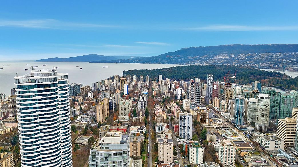 1908 938 Smithe Street