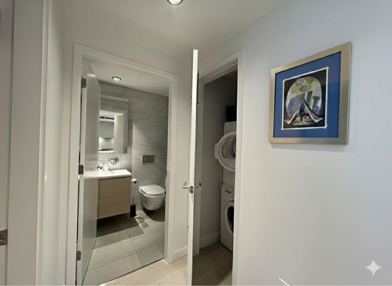 3801 1289 Hornby Street