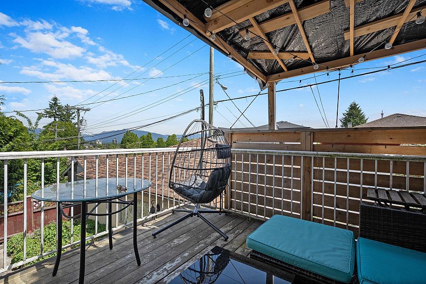 4988 Sherbrooke Street