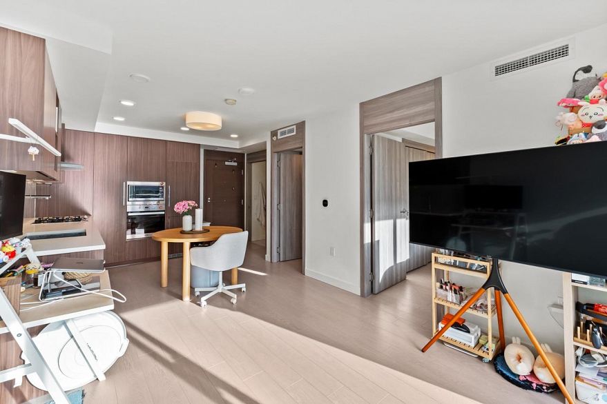 2003 455 SW Marine Drive