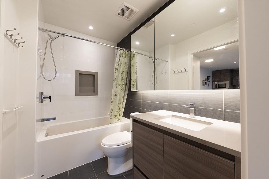 650 8575 Rivergrass Drive