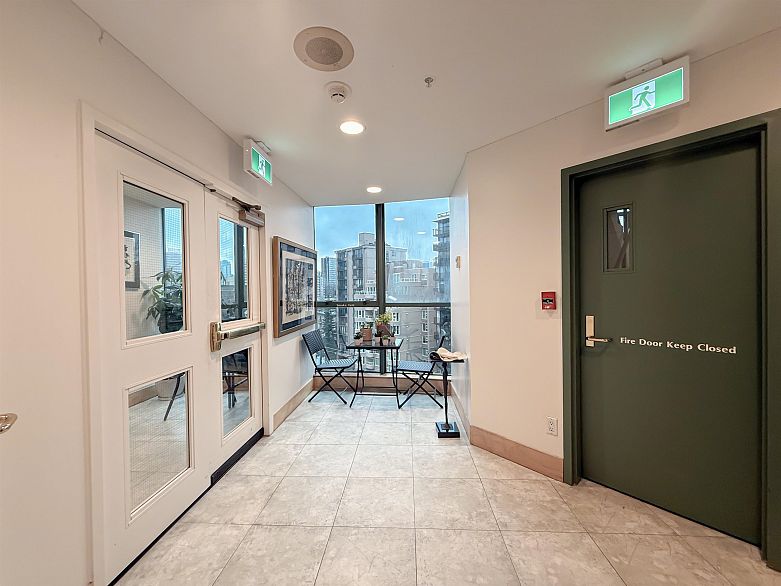 902 1888 Alberni Street