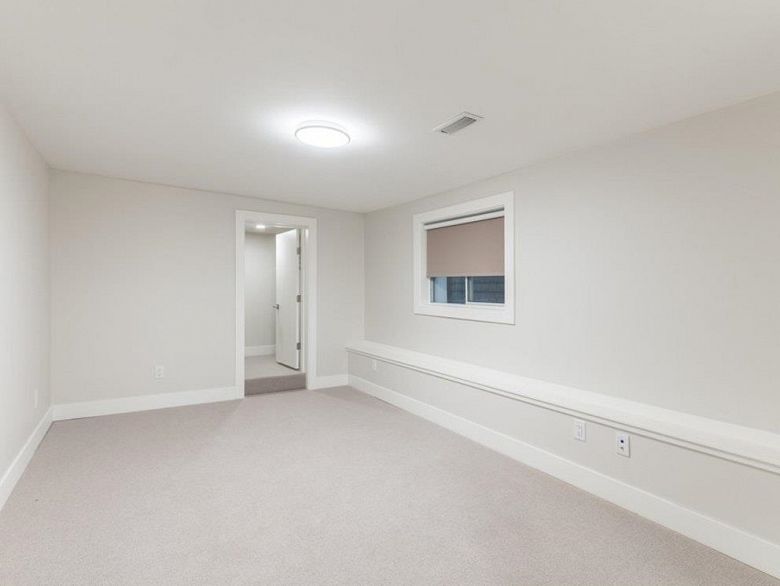 3403 Carolina Street