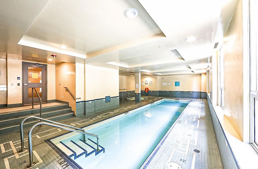 412 618 W 45th Avenue