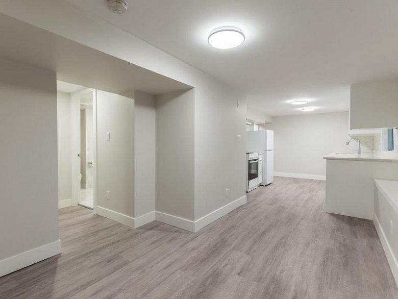 3403 Carolina Street