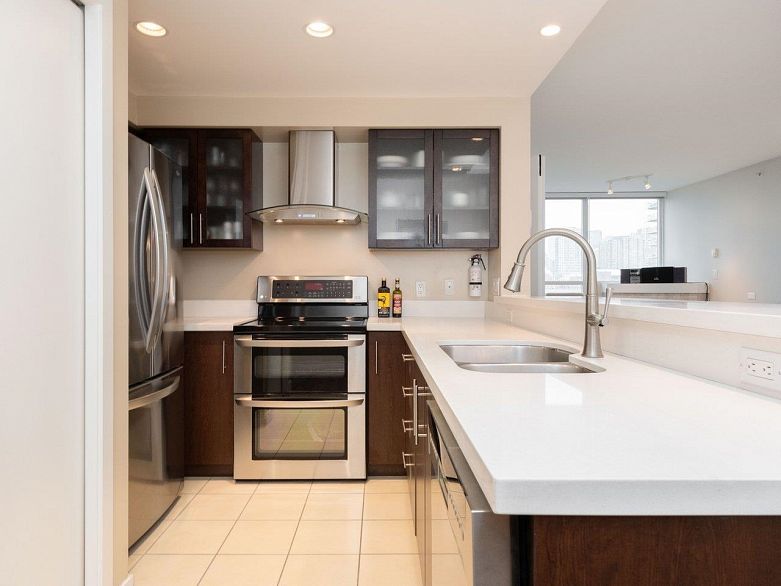 706 189 National Avenue