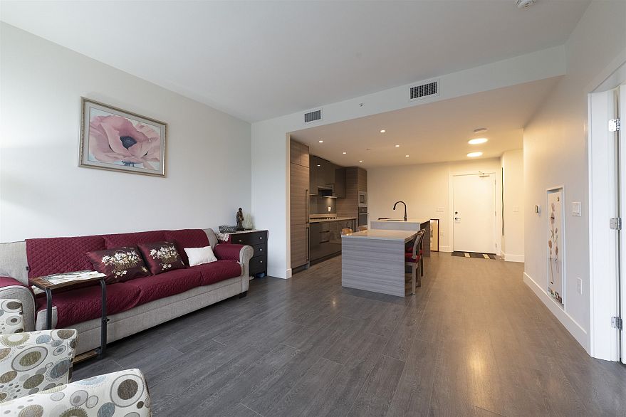 650 8575 Rivergrass Drive