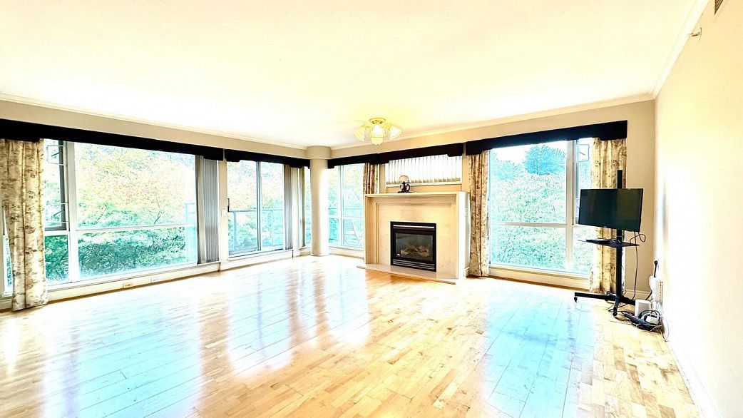 412 618 W 45th Avenue