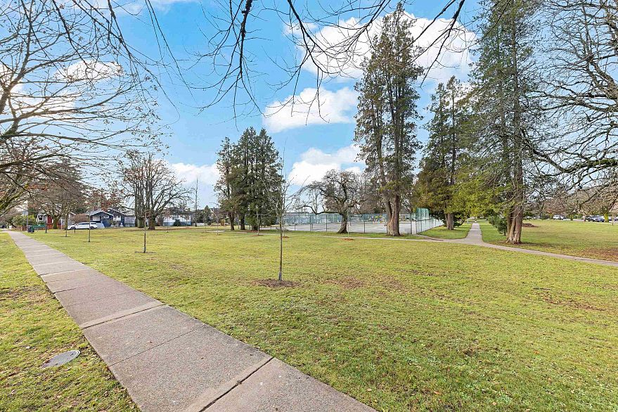 6030 Prince Edward Street