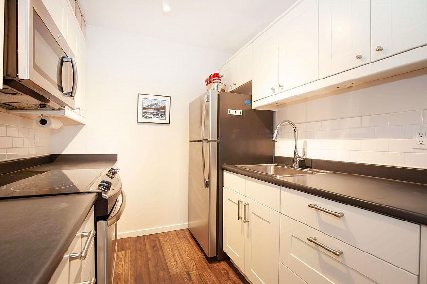 403 2045 Franklin Street