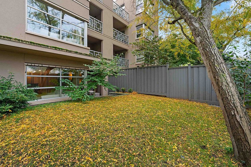 102 3083 W 4th Avenue