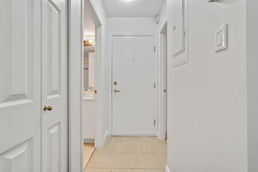 102 8989 Hudson Street