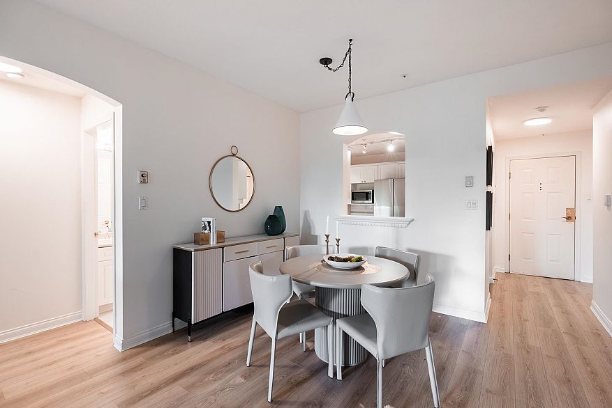 104 5835 Hampton Place