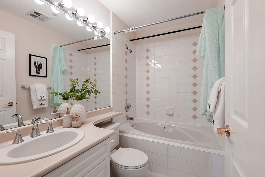 104 5835 Hampton Place