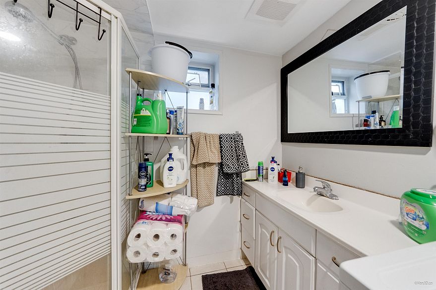 7396 Sherbrooke Street