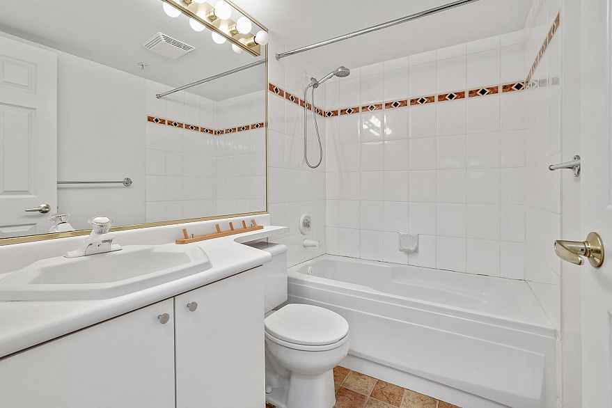 102 8989 Hudson Street