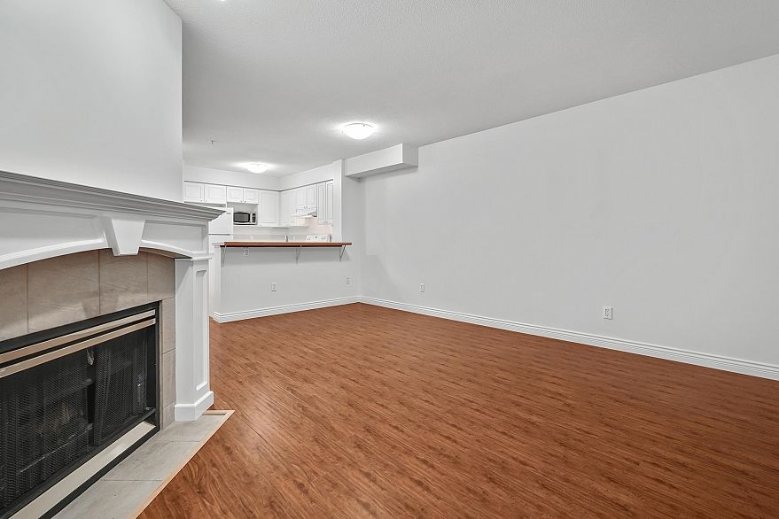 102 8989 Hudson Street