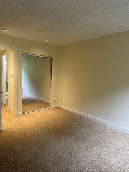 309 1422 E 3rd Avenue