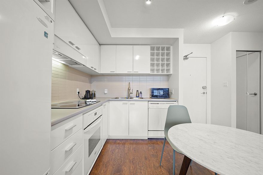 703 131 Regiment Square