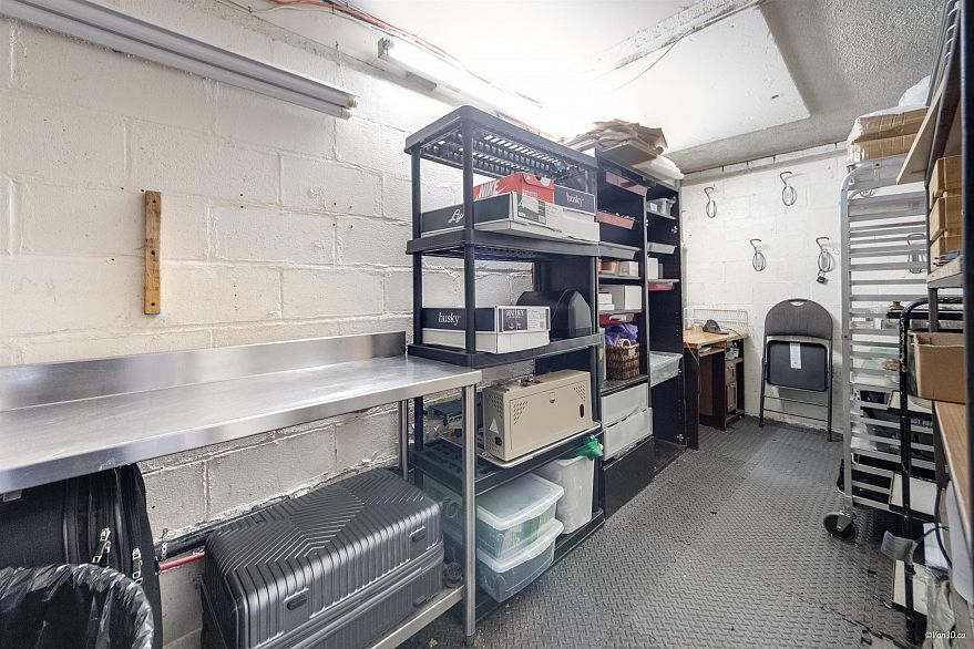 7396 Sherbrooke Street