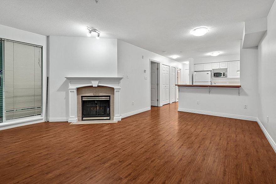 102 8989 Hudson Street