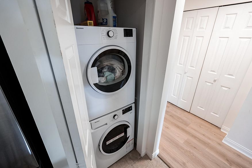 104 5835 Hampton Place