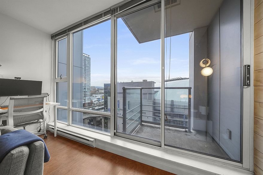 703 131 Regiment Square