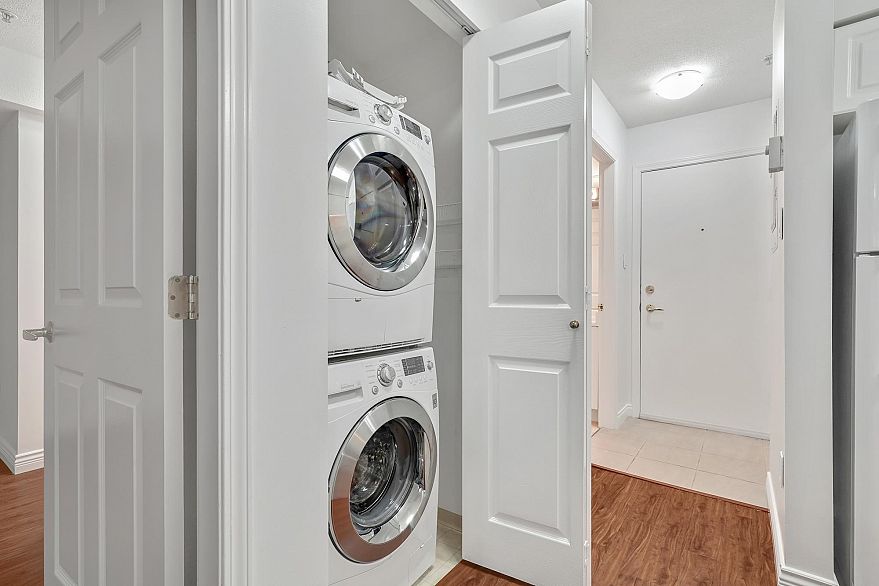 102 8989 Hudson Street