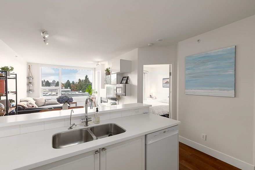 507 1888 York Avenue