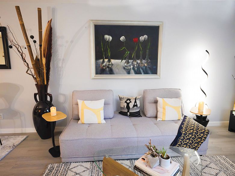 204 1550 Mariner Walk