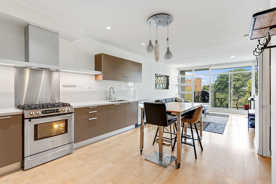 405 1808 W 1st Avenue